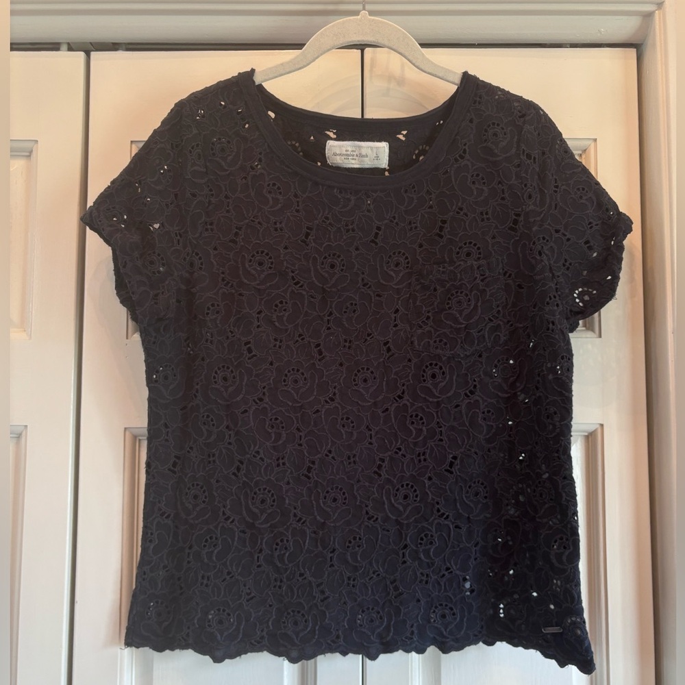 Abercrombie & Fitch, blue cotton lace, short sleeve, unlined top, L